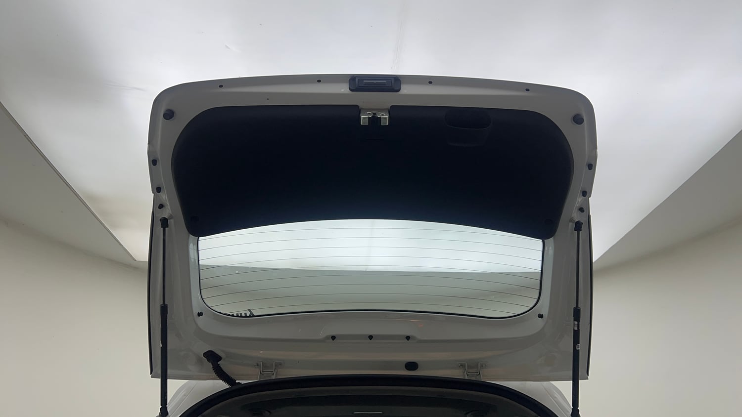 Used 2024 Hyundai i20 Sportz (O) 1.2 IVT Petrol Automatic interior DICKY DOOR OPEN VIEW