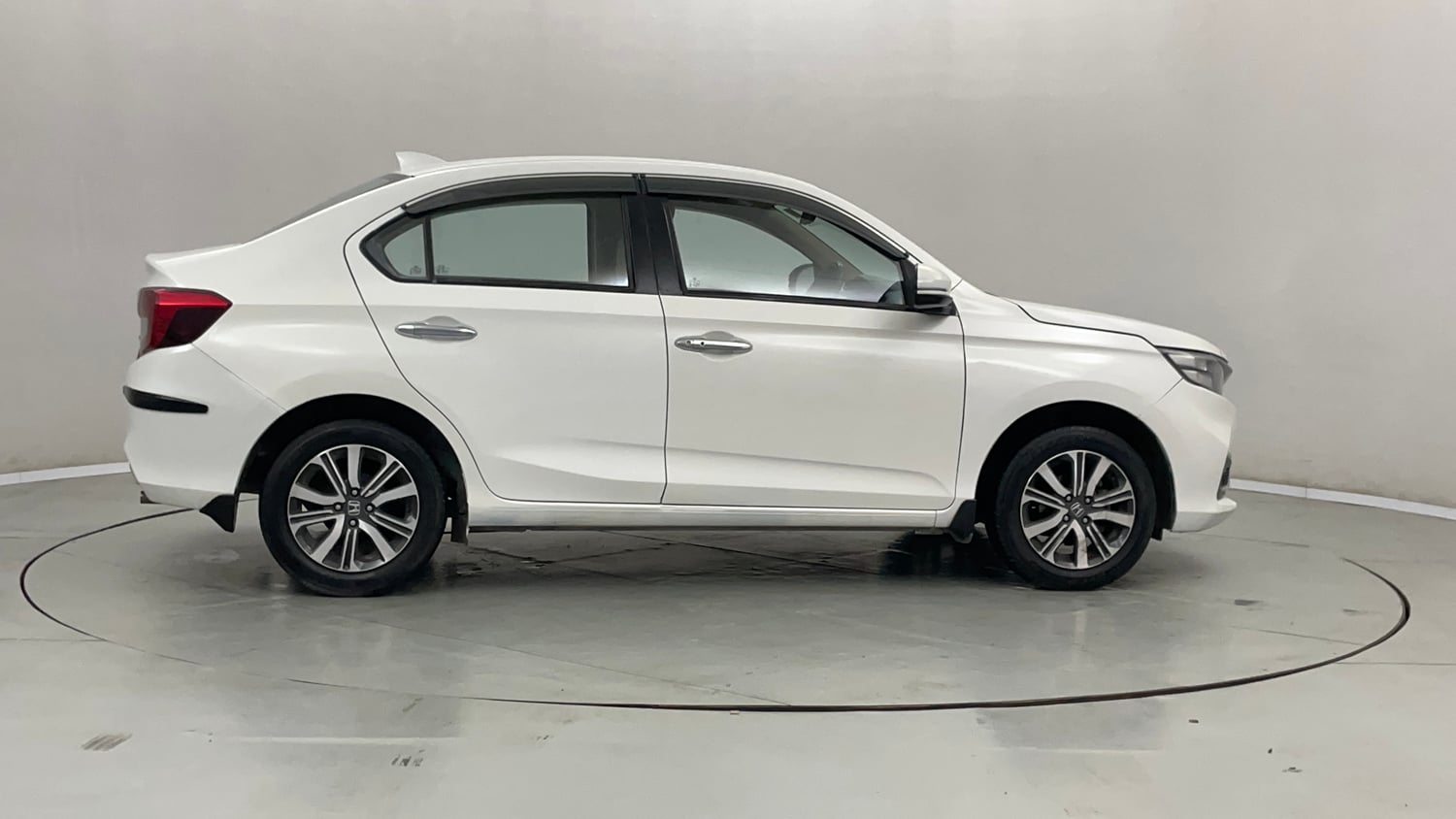 Used 2023 Honda Amaze VX 1.2 Petrol CVT Petrol Automatic exterior RIGHT SIDE VIEW