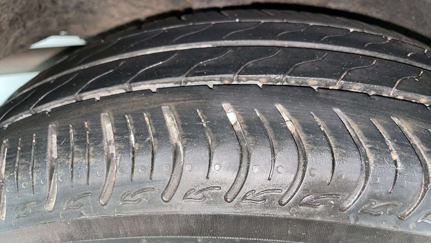 Used 2020 Honda Amaze 1.2 V MT Petrol Petrol Manual tyres RIGHT REAR TYRE TREAD VIEW