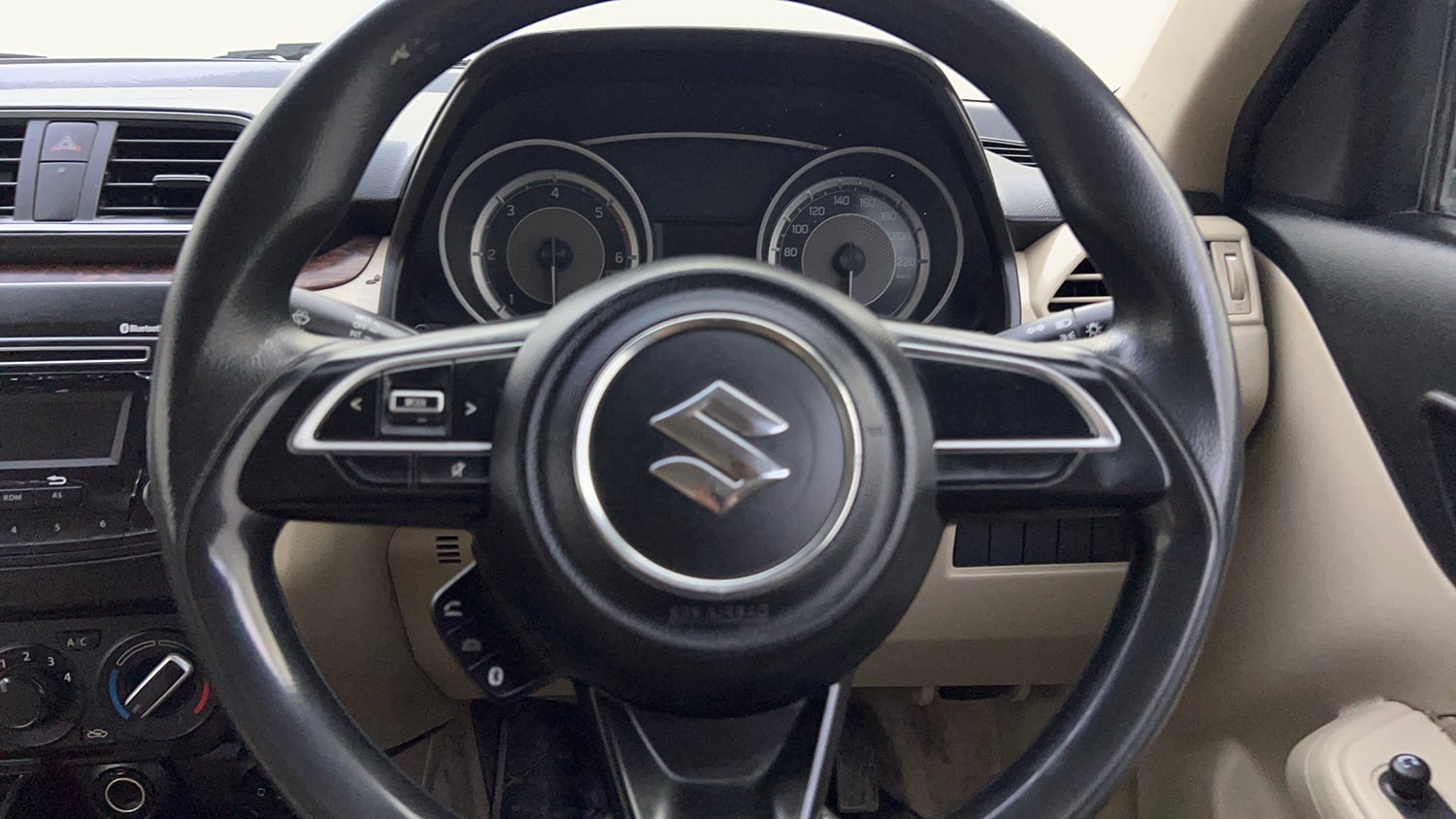 Used 2017 Maruti Suzuki Dzire VDi AMT Diesel Automatic top_features Airbags