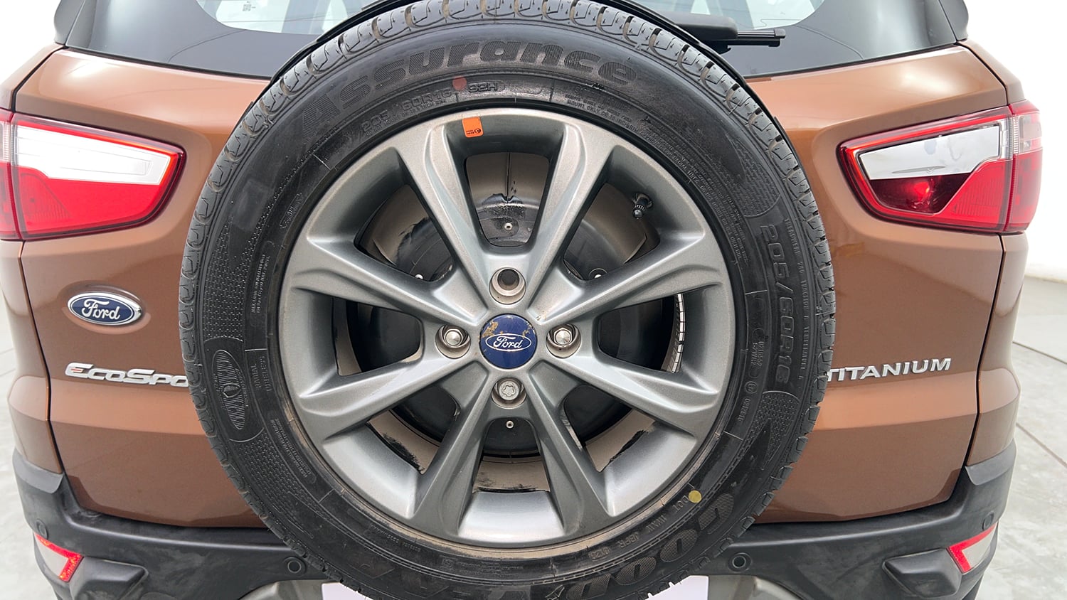 Used 2020 Ford EcoSport Titanium 1.5L Ti-VCT Petrol Manual tyres SPARE TYRE VIEW