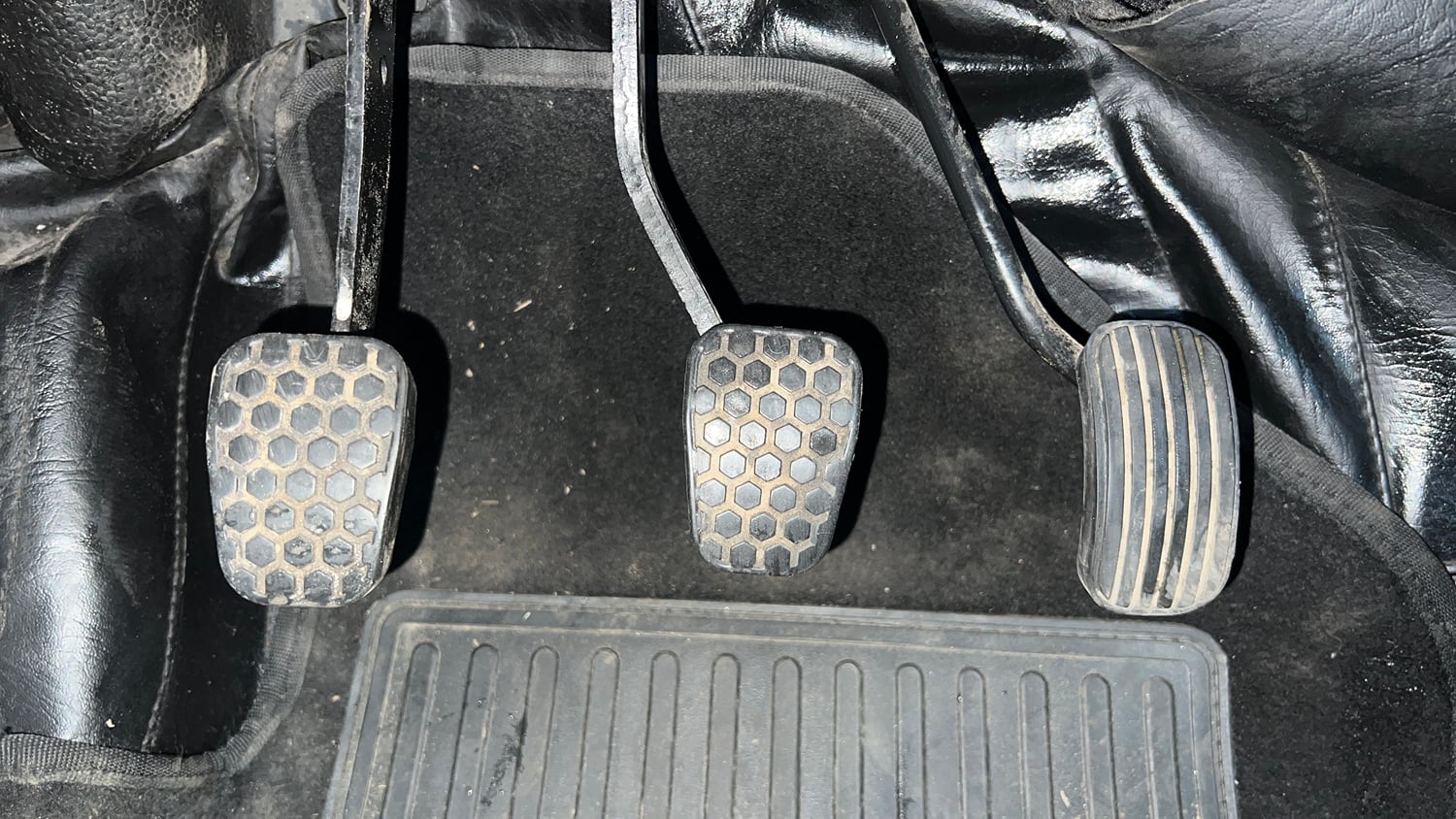 Used 2020 Tata Tiago XZ Plus Petrol Manual interior PEDALS VIEW