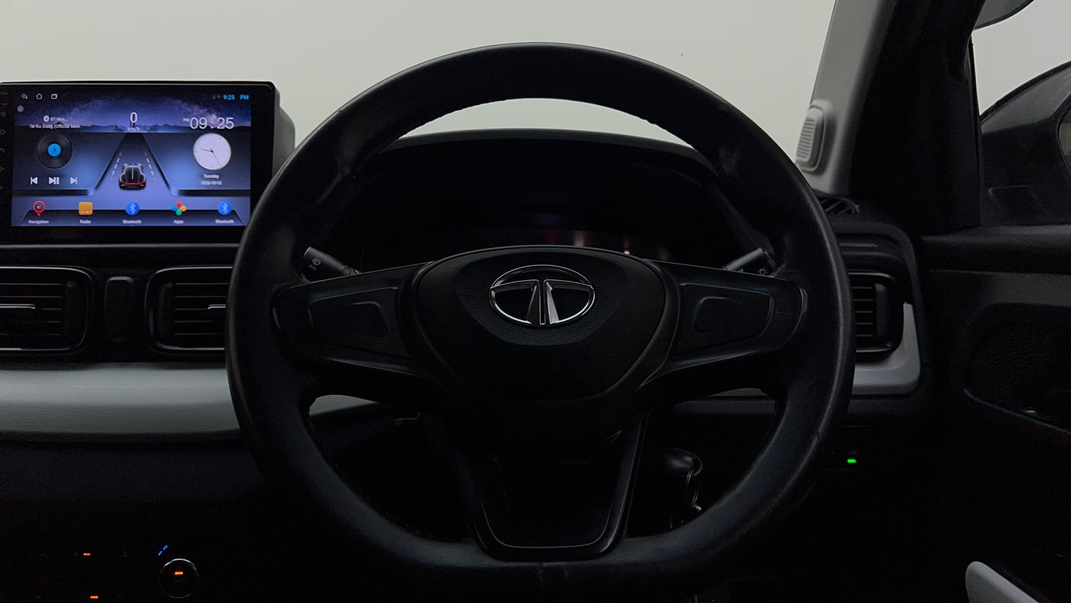 Used 2023 Tata Punch Pure iCNG Cng Manual interior STEERING VIEW