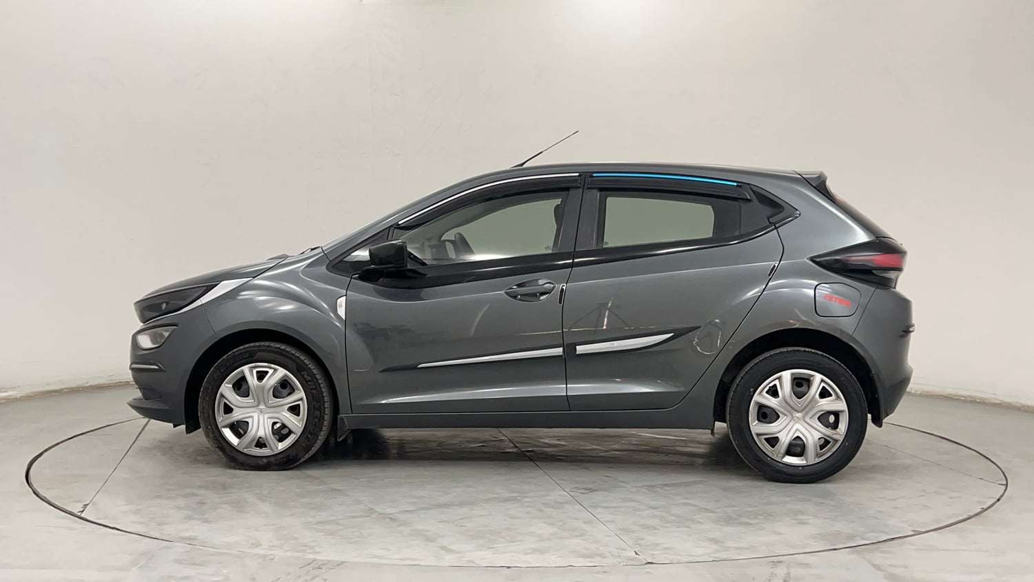 Used 2023 Tata Altroz XM Plus Petrol Petrol Manual exterior LEFT SIDE VIEW