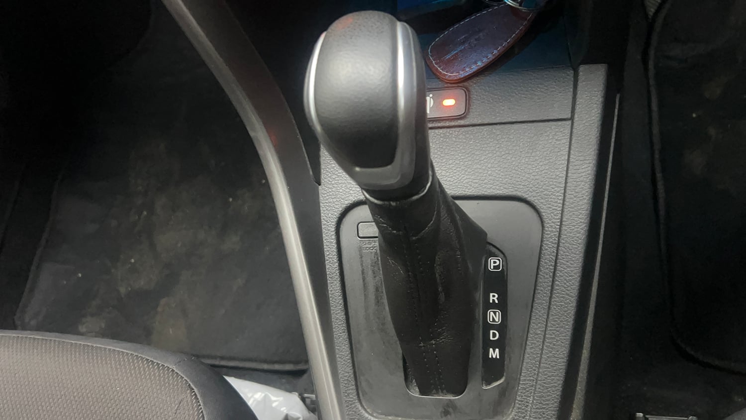 Used 2023 Maruti Suzuki Brezza ZXi Plus AT Petrol Automatic interior GEAR  KNOB VIEW