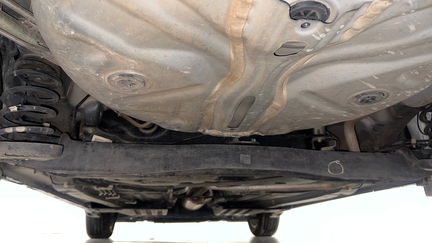 Used 2022 Toyota Glanza G Petrol Manual extra REAR UNDERBODY VIEW (TAKEN FROM REAR)