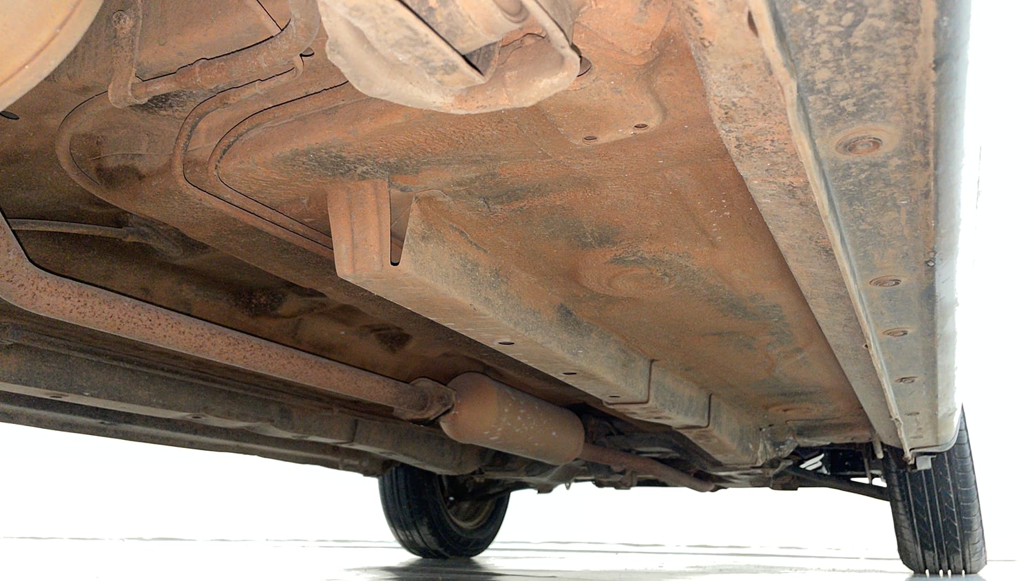 Used 2012 Maruti Suzuki Wagon R 1.0 VXi Petrol Manual extra REAR RIGHT UNDERBODY VIEW