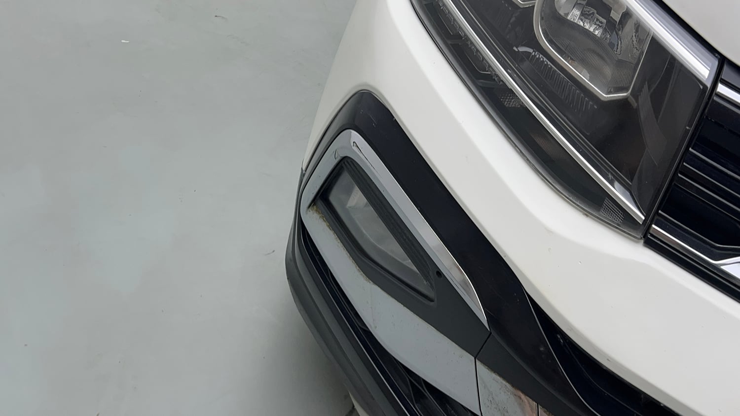 Used 2022 Volkswagen Taigun Highline 1.0 TSI AT Petrol Automatic dents MINOR SCRATCH