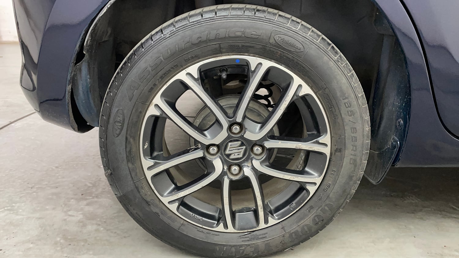 Used 2018 Maruti Suzuki Swift ZXi Plus Petrol Manual tyres RIGHT REAR TYRE RIM VIEW