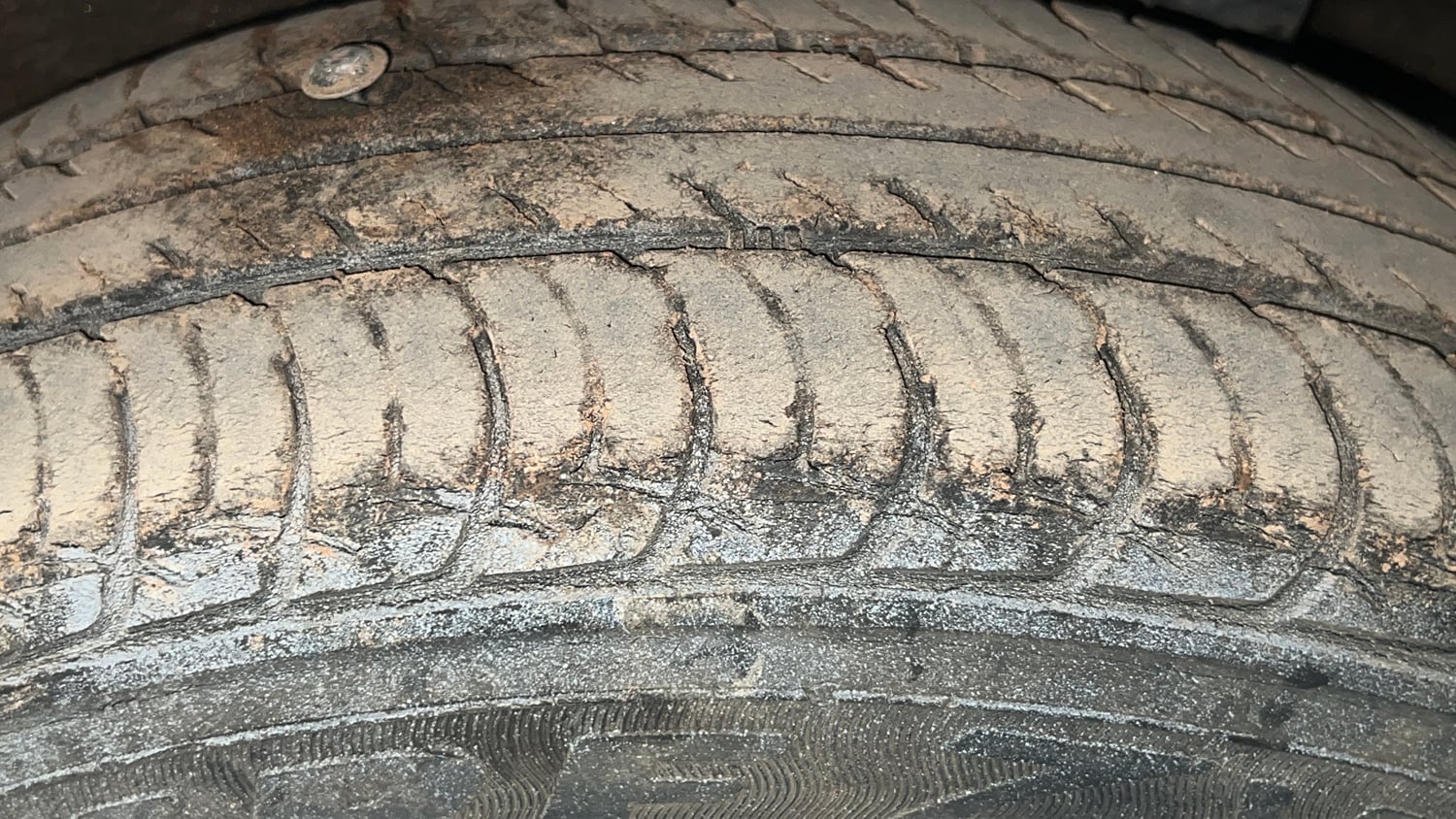 Used 2019 Maruti Suzuki Wagon R ZXi 1.2 AMT Petrol Automatic tyres LEFT REAR TYRE TREAD VIEW
