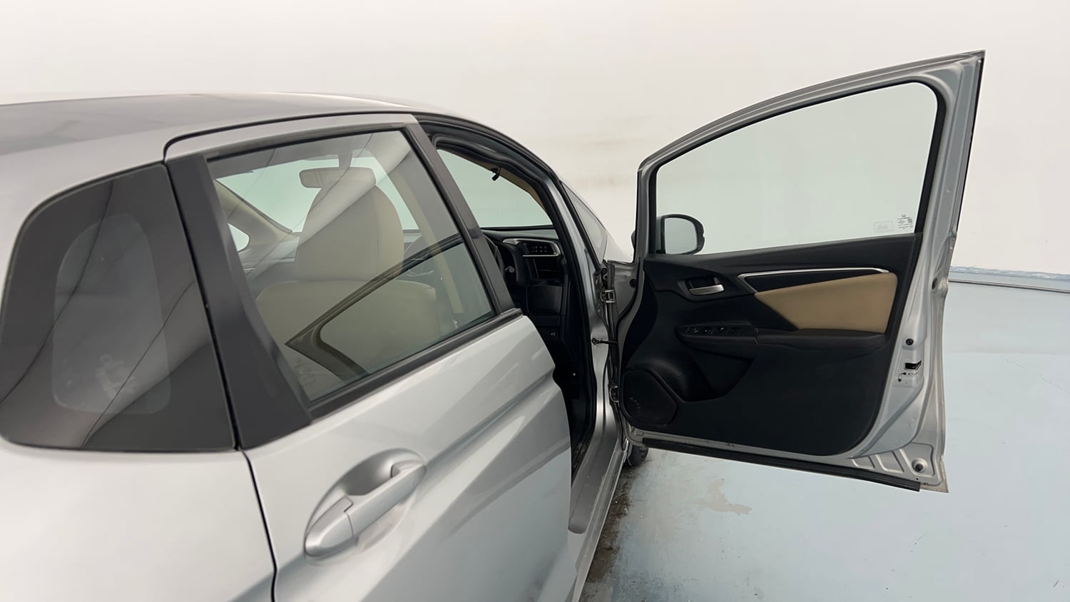 Used 2016 Honda Jazz V Petrol Petrol Manual interior RIGHT FRONT DOOR OPEN VIEW