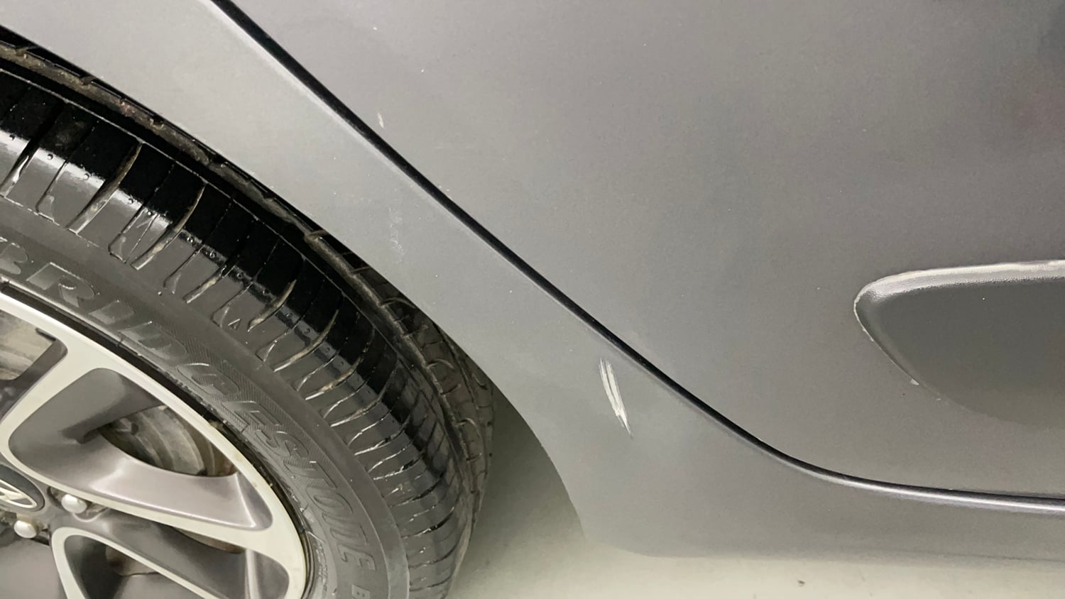 Used 2019 Hyundai Grand i10 Sportz AT 1.2 Kappa VTVT Petrol Automatic dents MINOR SCRATCH