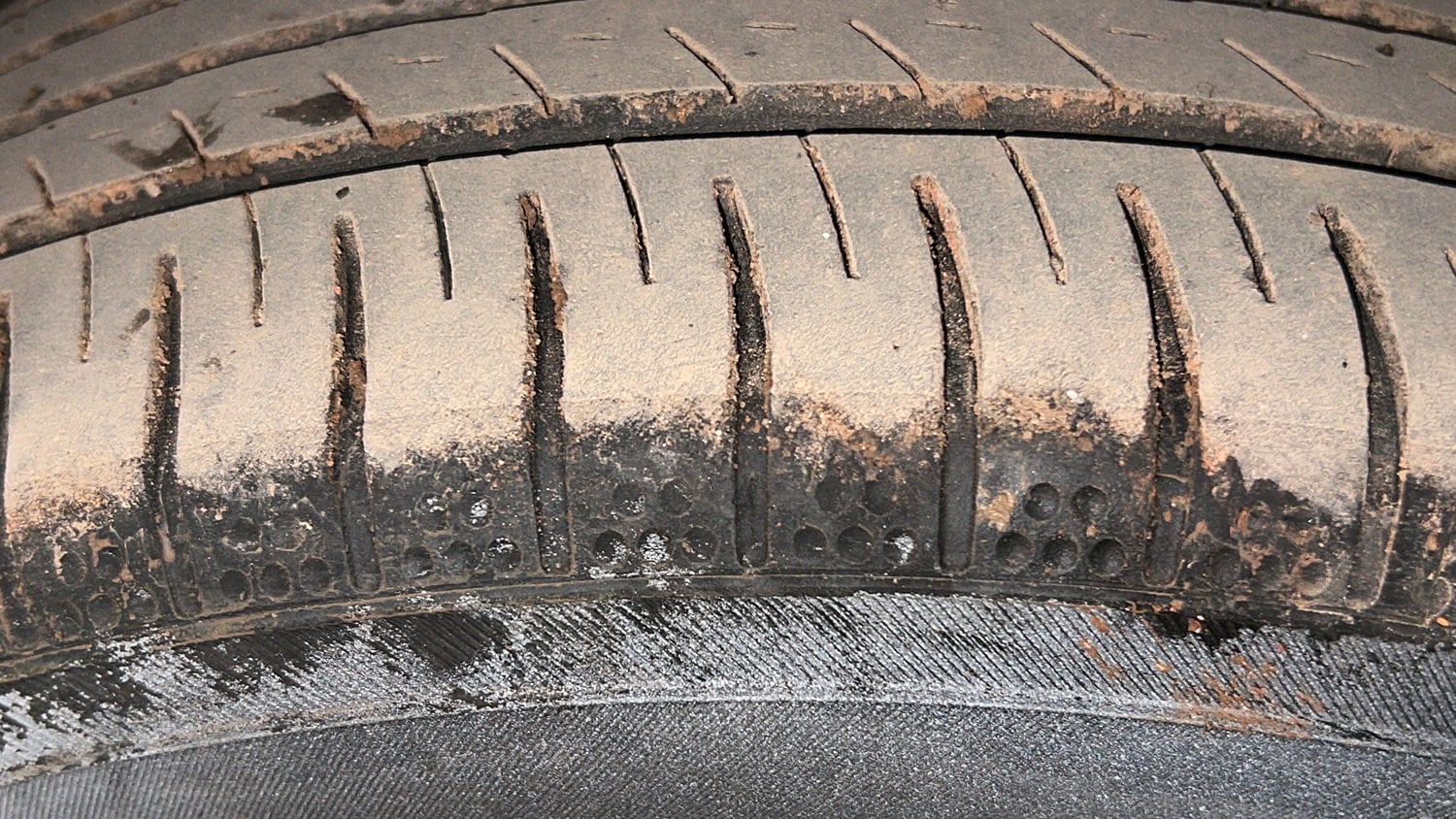 Used 2021 Honda City ZX Petrol Petrol Manual tyres LEFT FRONT TYRE TREAD VIEW
