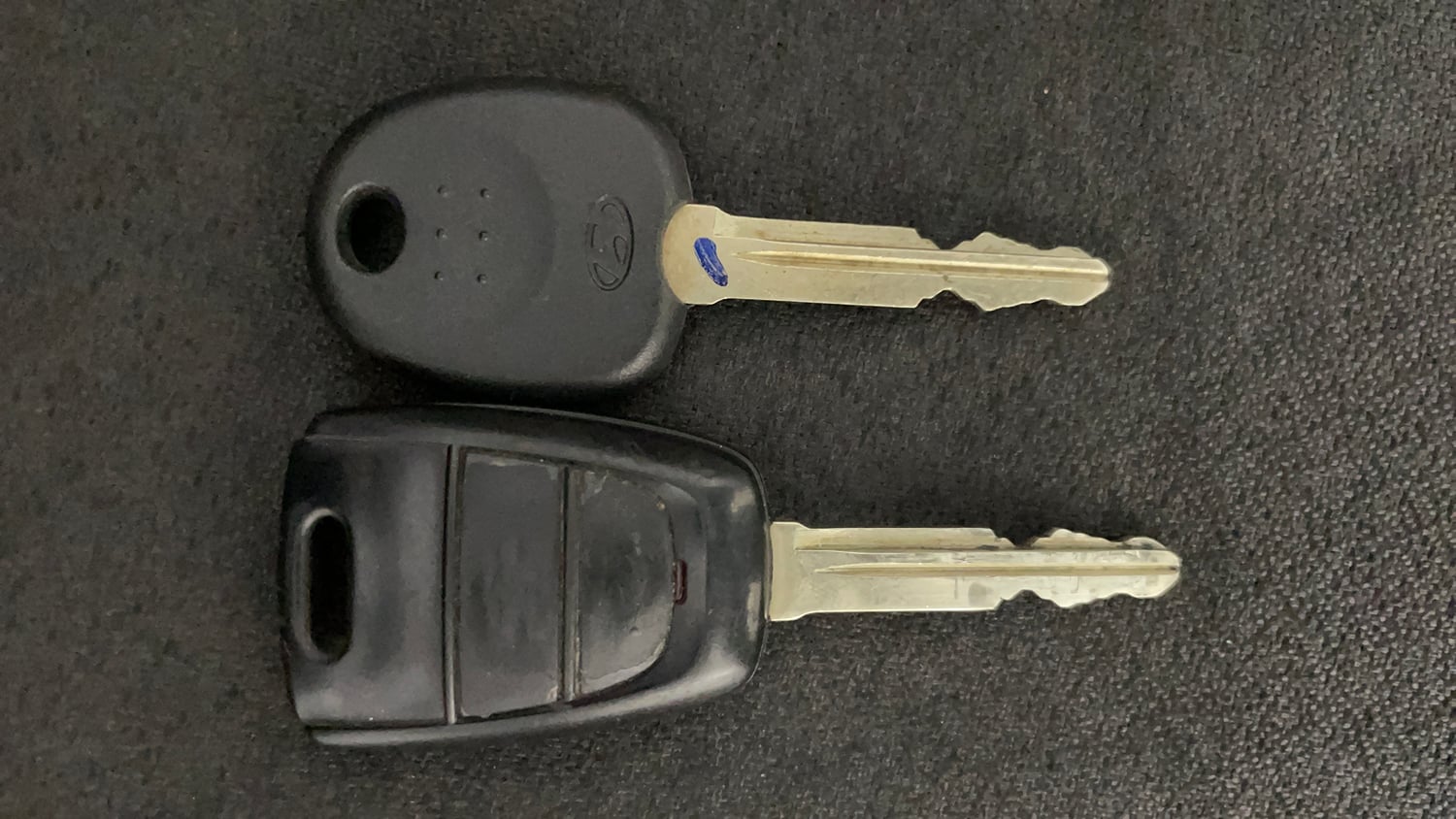 Used 2019 Hyundai Grand i10 Sportz AT 1.2 Kappa VTVT Petrol Automatic extra CAR KEY VIEW