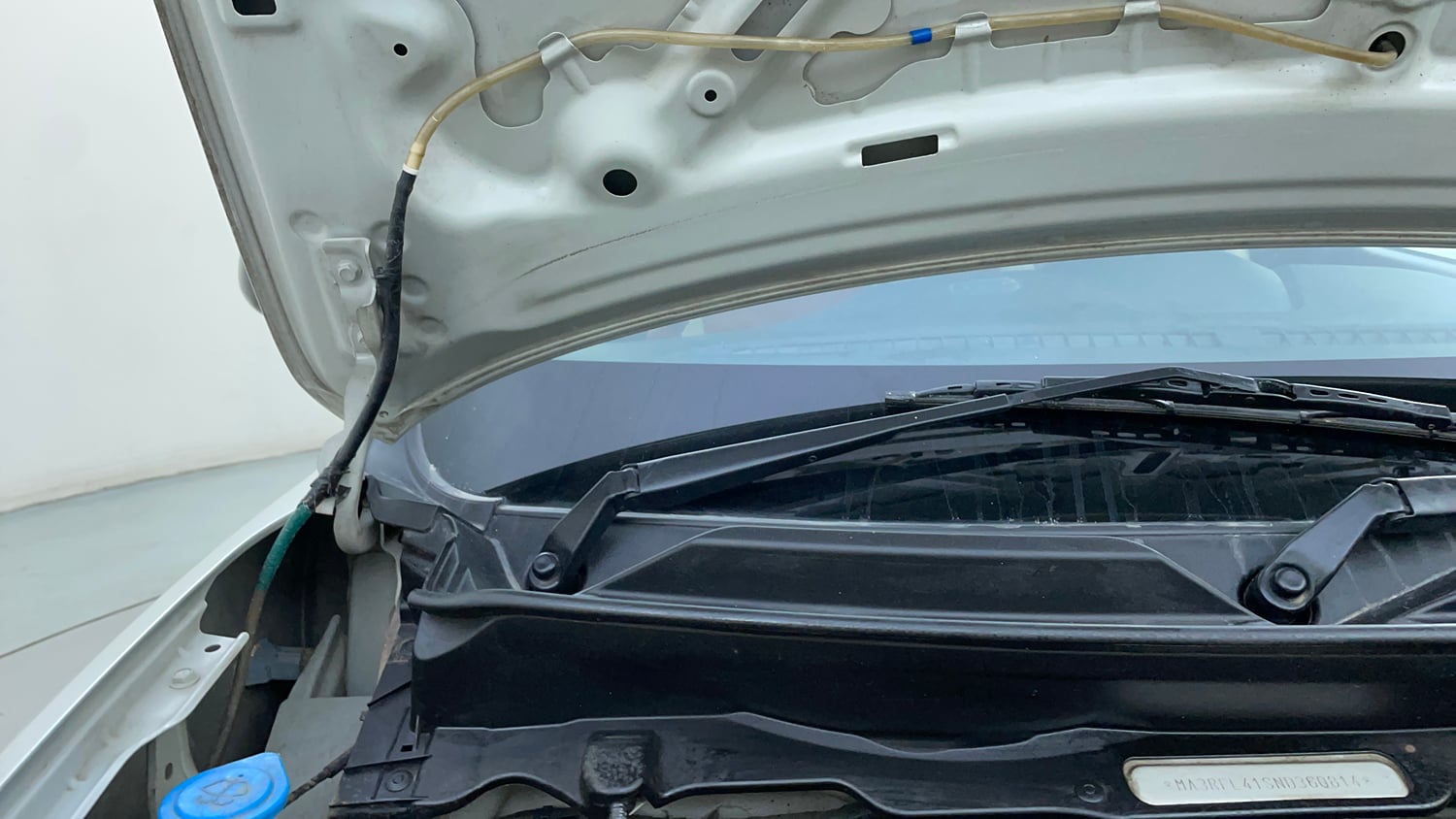 Used 2022 Maruti Suzuki S-Presso VXi (O) AMT Petrol Automatic engine ENGINE RIGHT SIDE HINGE & APRON VIEW