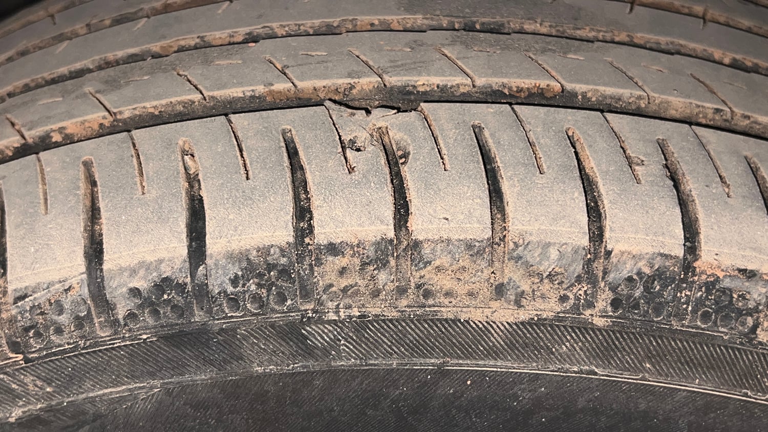 Used 2021 Honda City ZX Petrol Petrol Manual tyres RIGHT FRONT TYRE TREAD VIEW