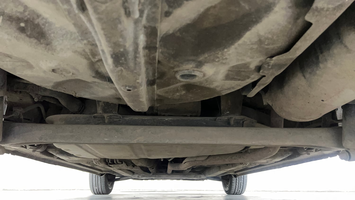 Used 2013 Hyundai i20 Sportz 1.2 Petrol Manual extra REAR UNDERBODY VIEW (TAKEN FROM REAR)