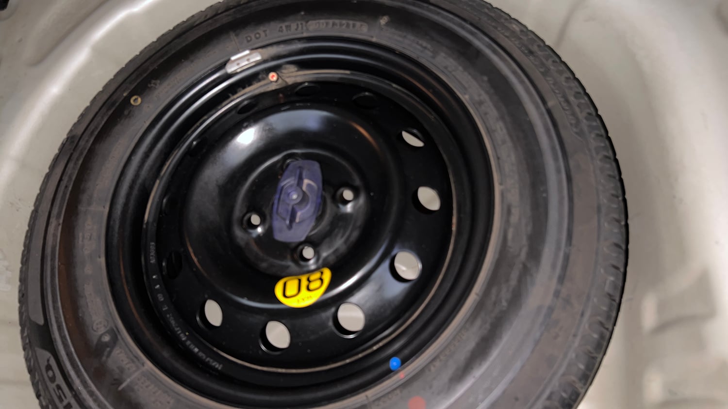 Used 2019 Maruti Suzuki Swift ZXi AMT Petrol Automatic tyres SPARE TYRE VIEW
