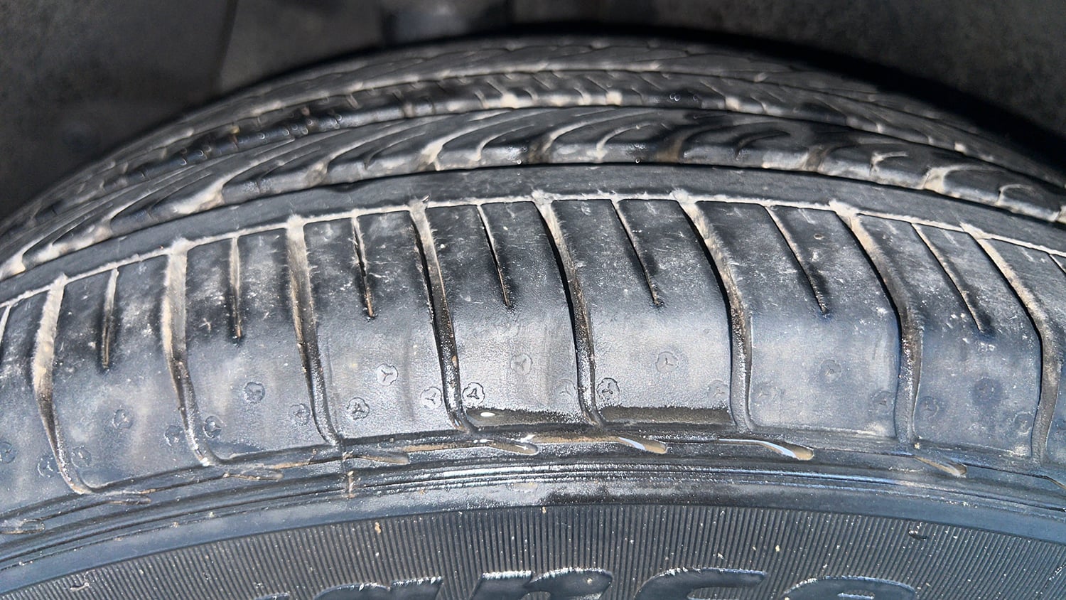 Used 2017 Hyundai Creta 1.6 SX Plus AT Petrol Petrol Automatic tyres RIGHT REAR TYRE TREAD VIEW