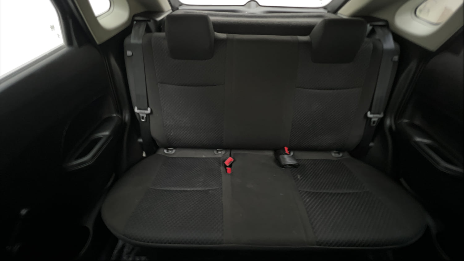 Used 2021 Maruti Suzuki Baleno Sigma Petrol Manual interior REAR SEAT CONDITION VIEW