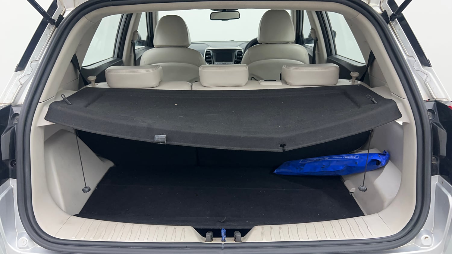 Used 2019 Mahindra XUV 300 1.2 W8 (O) Petrol Manual interior DICKY INSIDE VIEW