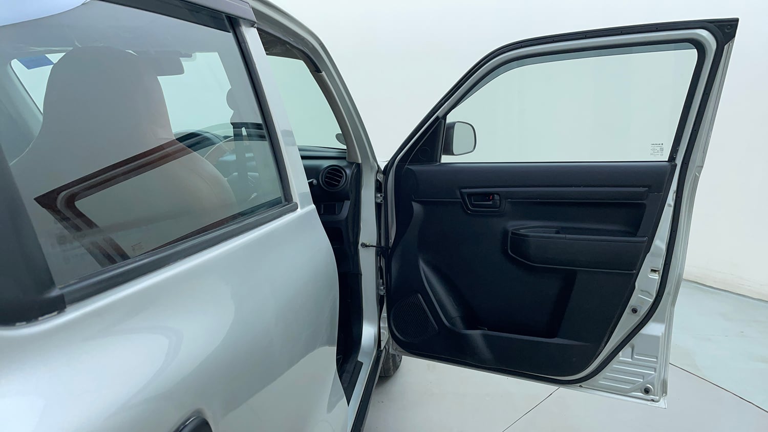 Used 2022 Maruti Suzuki S-Presso VXi (O) AMT Petrol Automatic interior RIGHT FRONT DOOR OPEN VIEW