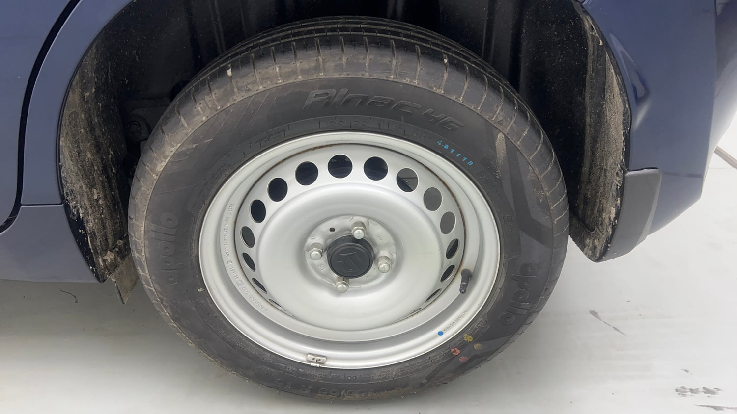 Used 2025 Maruti Suzuki Baleno Sigma MT Petrol Manual tyres LEFT REAR TYRE RIM VIEW