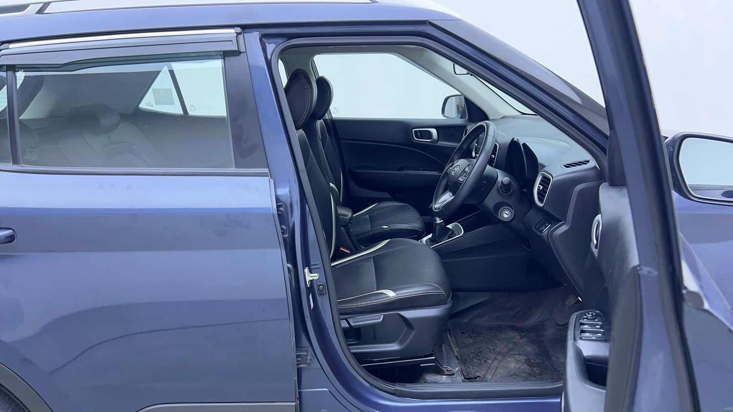 Used 2019 hyundai Venue SX 1.0 Turbo Petrol Petrol Manual interior RIGHT SIDE FRONT DOOR CABIN VIEW