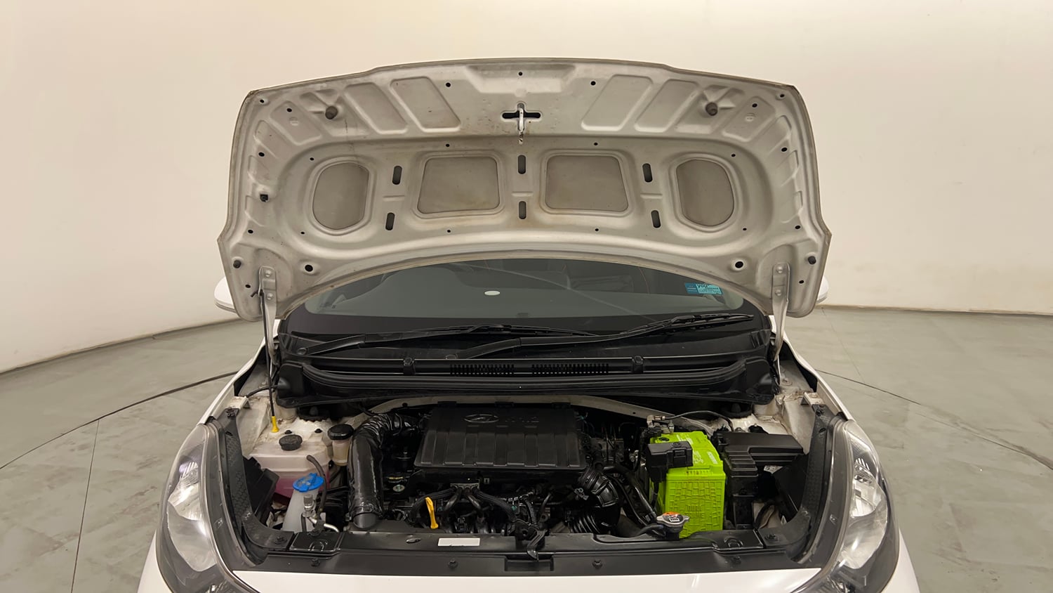 Used 2023 Hyundai Aura SX 1.2 CNG Cng Manual engine ENGINE & BONNET OPEN FRONT VIEW