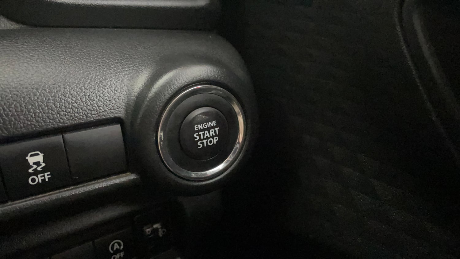 Used 2024 Maruti Suzuki Swift ZXi Plus Dual Tone AMT Petrol Automatic top_features Keyless start