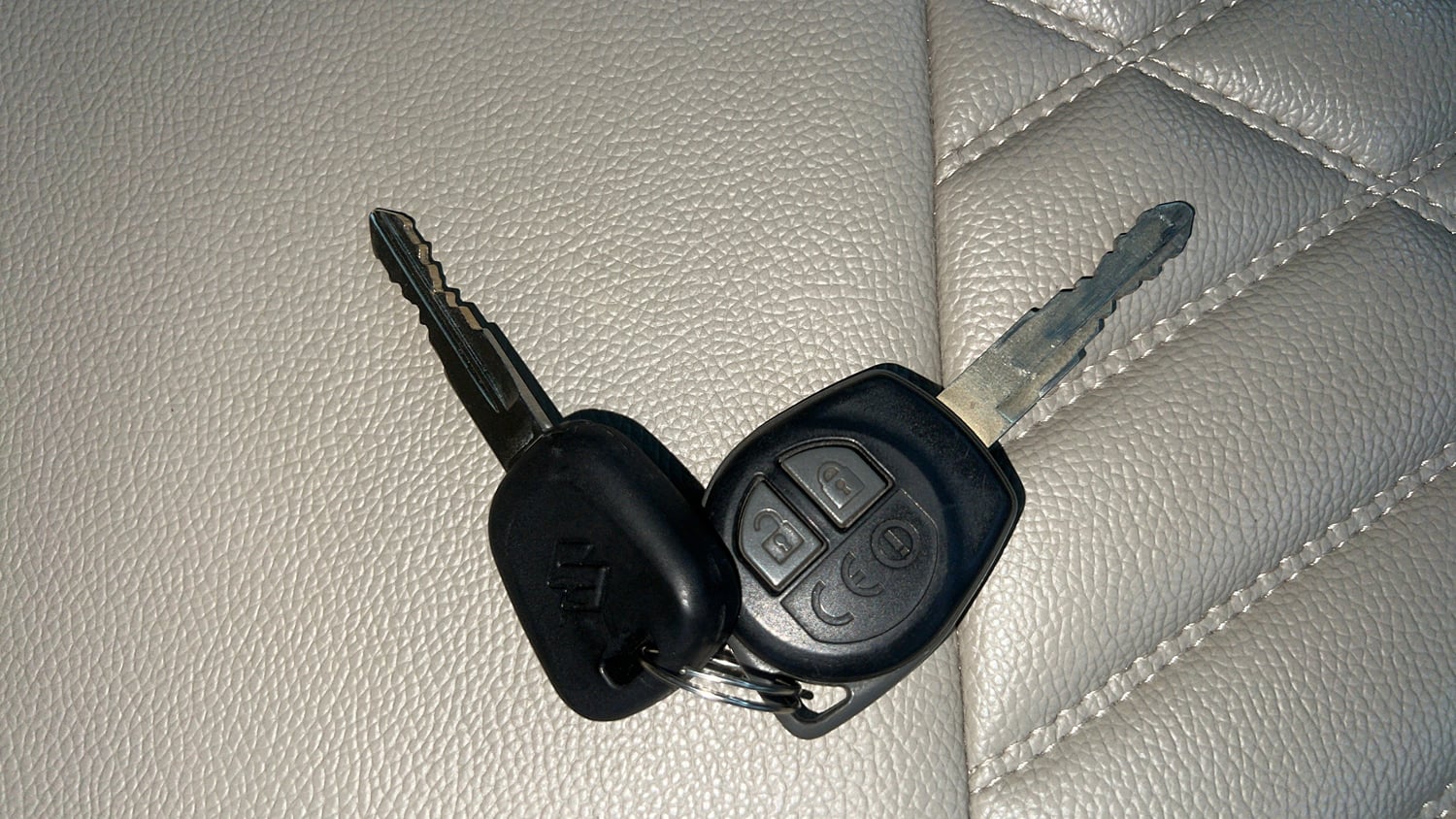 Used 2024 Maruti Suzuki Wagon R ZXI 1.2 Petrol Manual extra CAR KEY VIEW