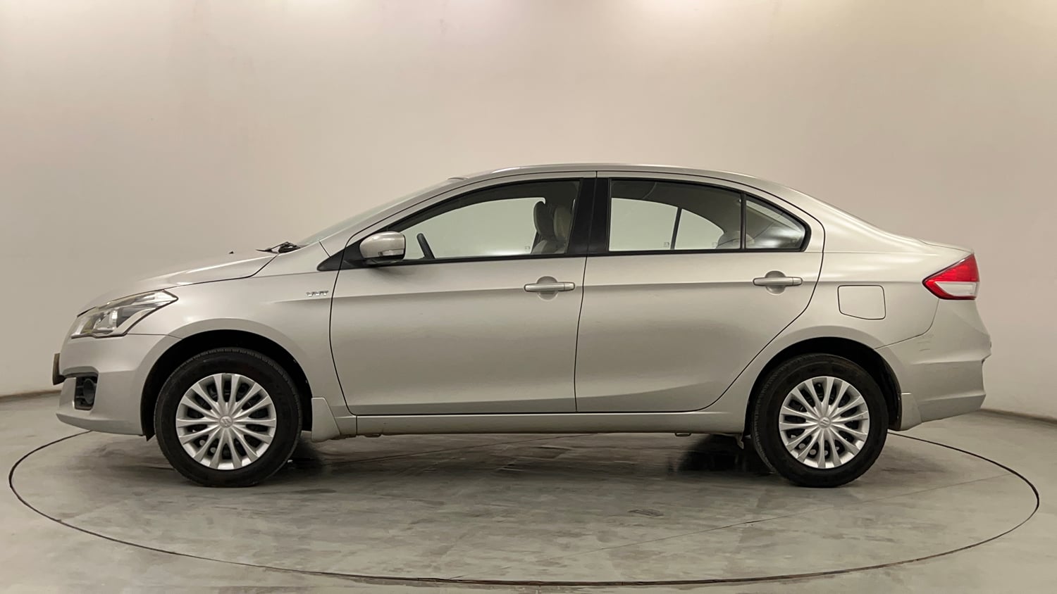 Used 2015 Maruti Suzuki Ciaz VXi+ Petrol Manual exterior LEFT SIDE VIEW