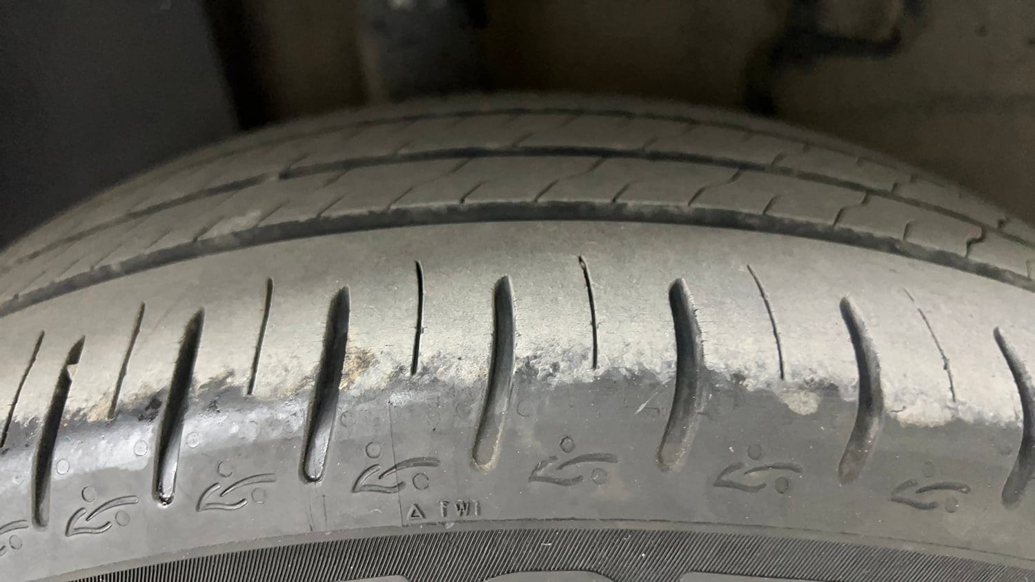 Used 2023 Tata Altroz XM Plus Petrol Petrol Manual tyres RIGHT REAR TYRE TREAD VIEW