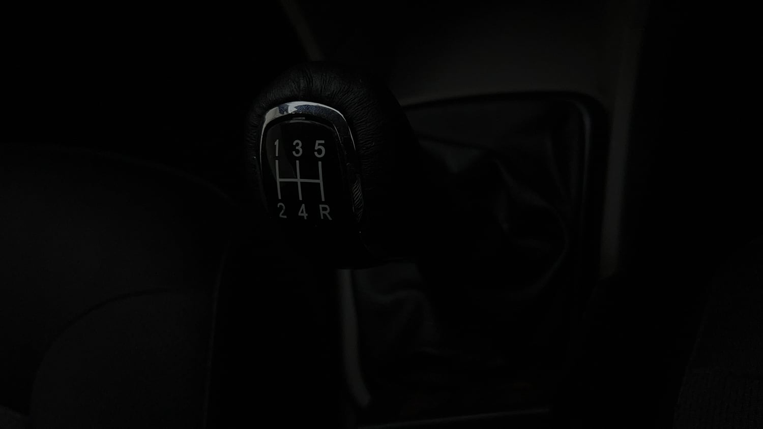Used 2018 Tata Tiago Revotron XT Petrol Manual interior GEAR  KNOB VIEW