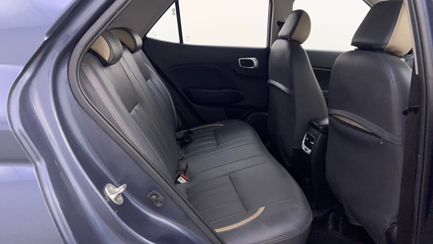 Used 2022 Hyundai Venue SX 1.5 CRDi Diesel Manual interior RIGHT SIDE REAR DOOR CABIN VIEW