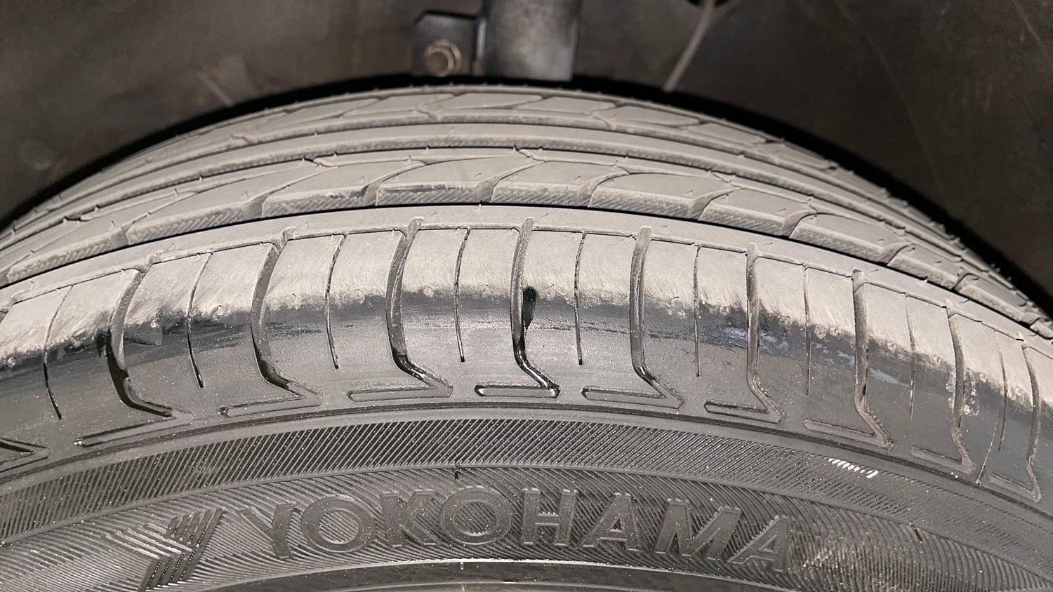 Used 2018 Maruti Suzuki Swift ZXi Plus Petrol Manual tyres LEFT FRONT TYRE TREAD VIEW