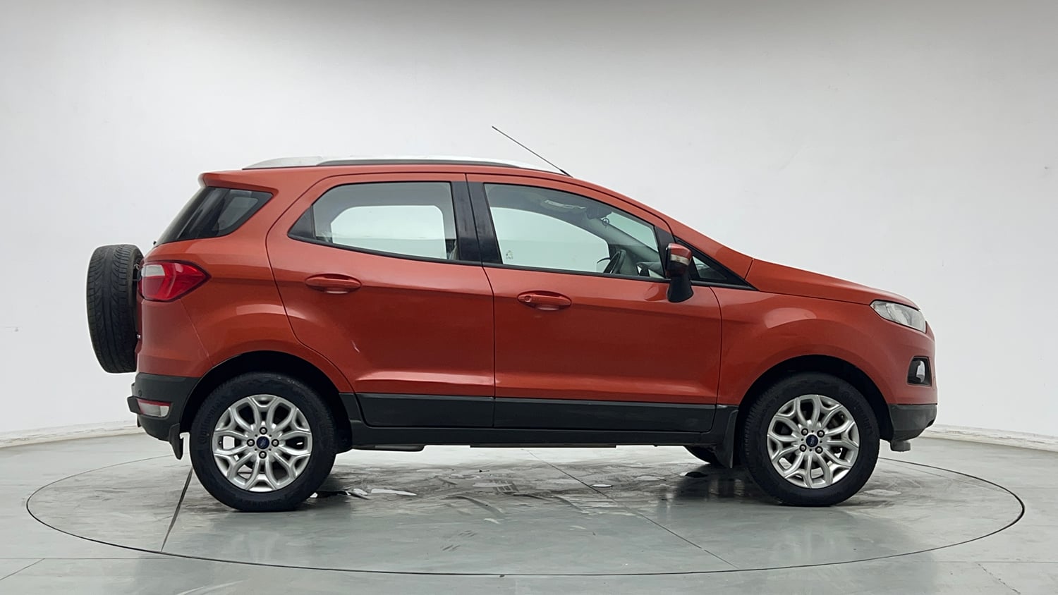 Used 2017 Ford EcoSport Titanium 1.5L Ti-VCT AT Petrol Automatic exterior RIGHT SIDE VIEW