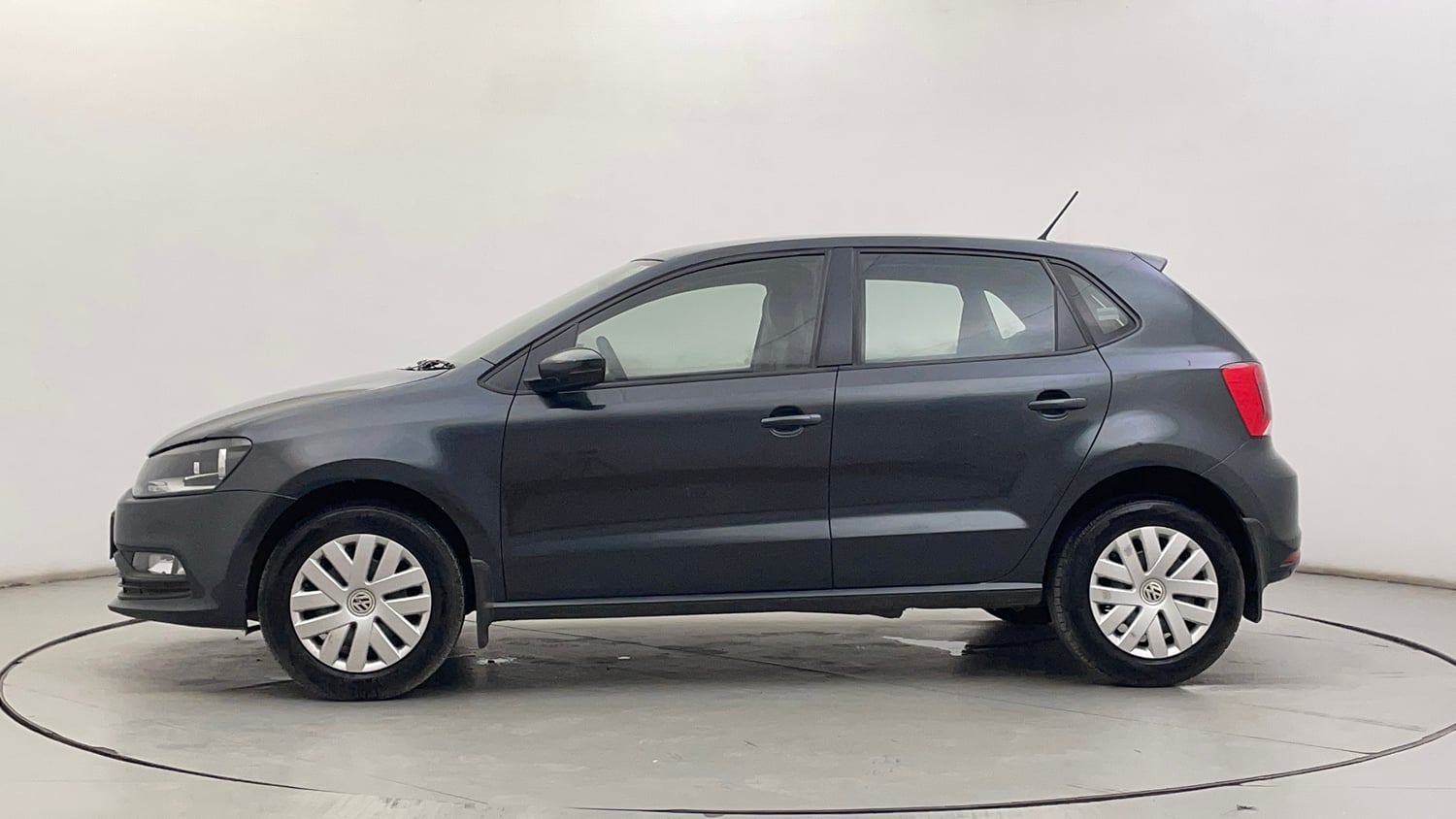 Used 2017 Volkswagen Polo Comfortline 1.2L (P) Petrol Manual exterior LEFT SIDE VIEW