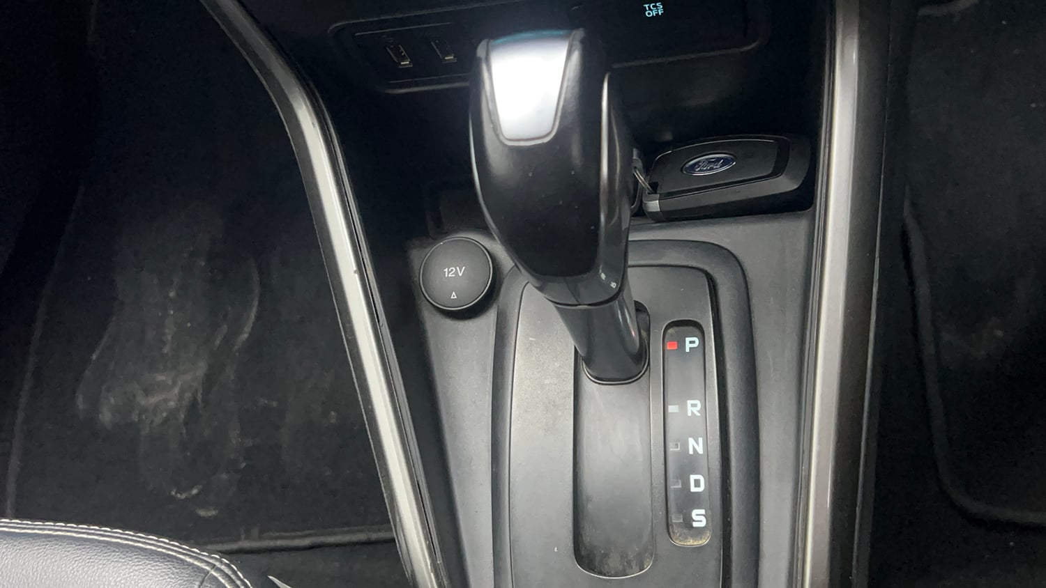 Used 2019 Ford EcoSport Titanium + 1.5L Ti-VCT AT Petrol Automatic interior GEAR  KNOB VIEW