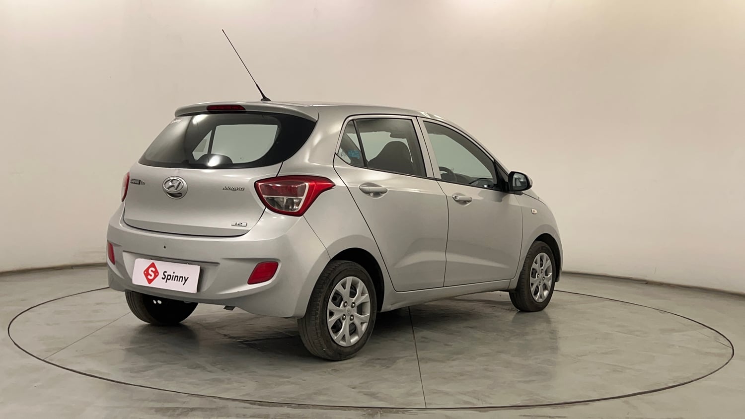 Used 2016 Hyundai Grand i10 Magna 1.2 Kappa VTVT Petrol Manual exterior RIGHT REAR CORNER VIEW