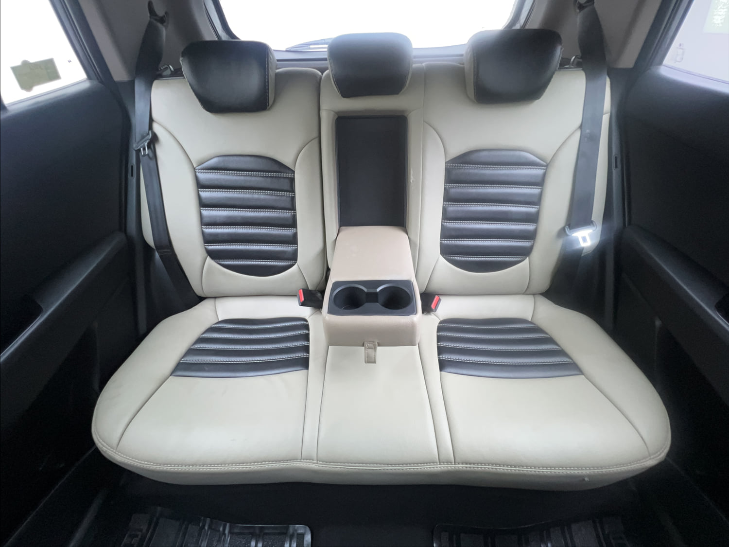 Used 2017 Hyundai Creta 1.6 SX Plus AT Petrol Petrol Automatic interior REAR SEAT CONDITION VIEW