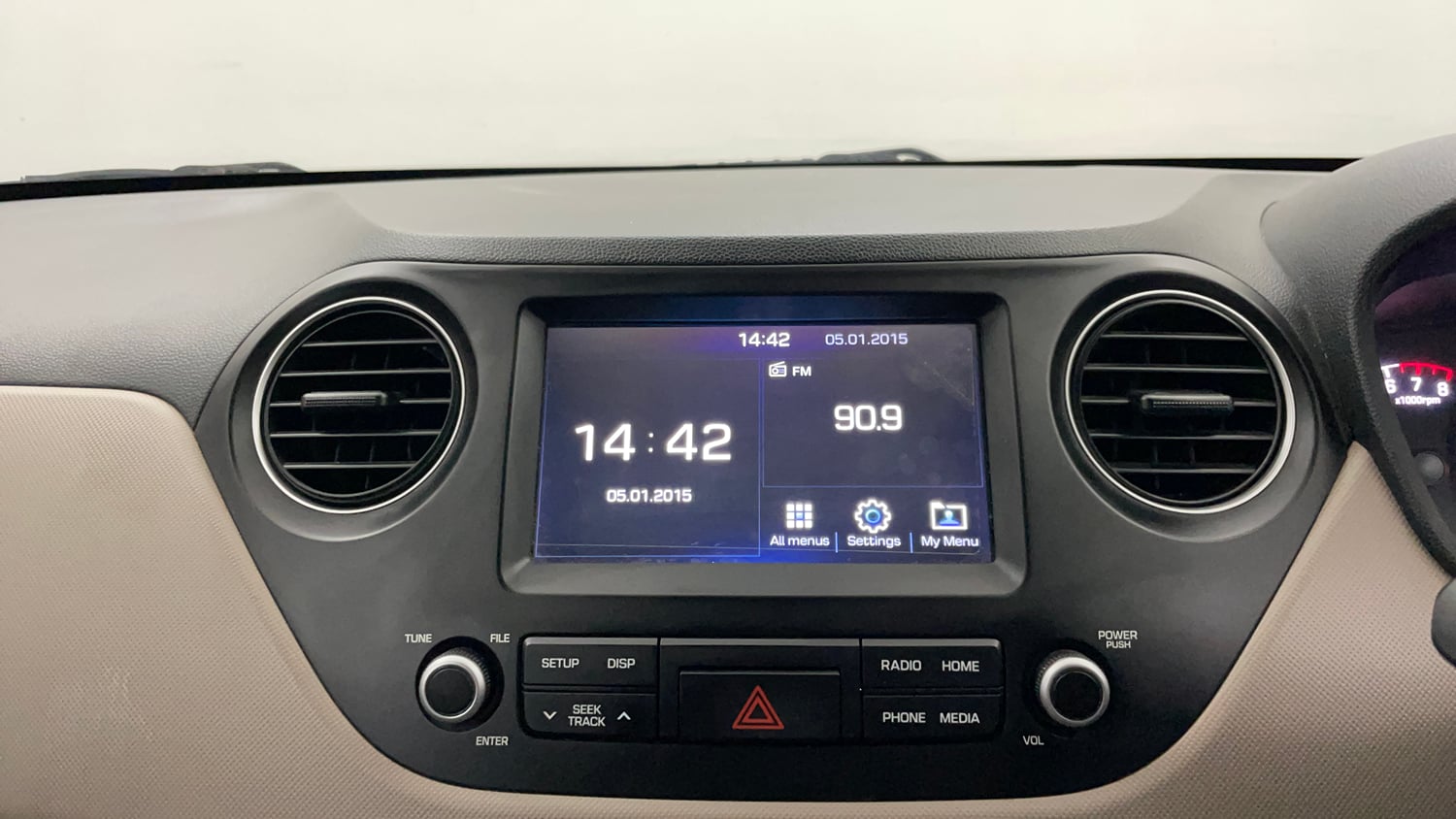 Used 2019 Hyundai Grand i10 Sportz AT 1.2 Kappa VTVT Petrol Automatic interior MUSIC SYSTEM & AC CONTROL VIEW