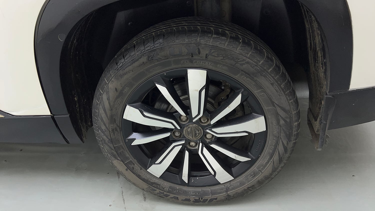 Used 2020 MG Motors Hector Sharp 1.5 DCT Petrol Petrol Automatic tyres LEFT REAR TYRE RIM VIEW
