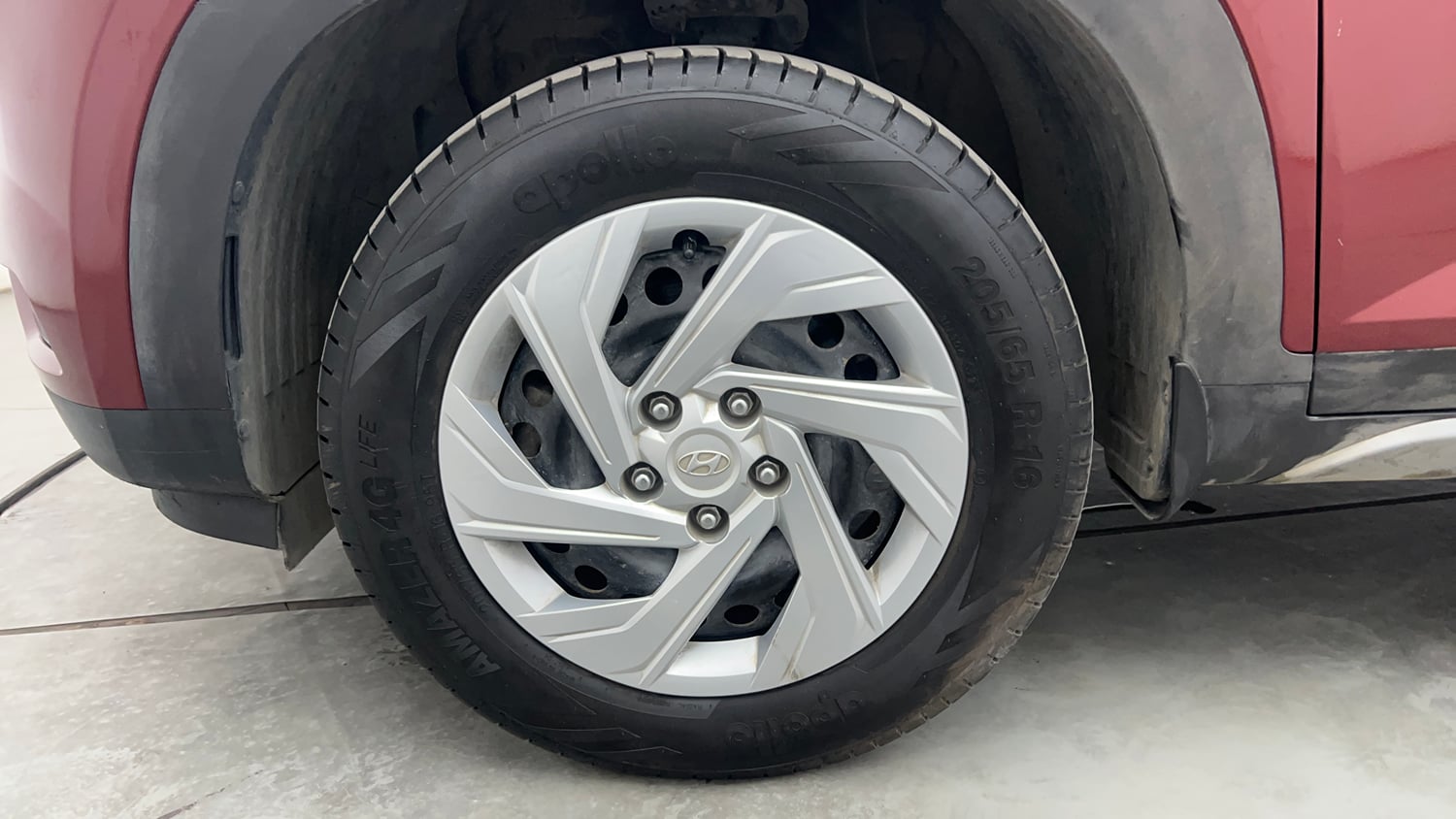 Used 2022 Hyundai Creta EX 1.5 Petrol Petrol Manual tyres LEFT FRONT TYRE RIM VIEW
