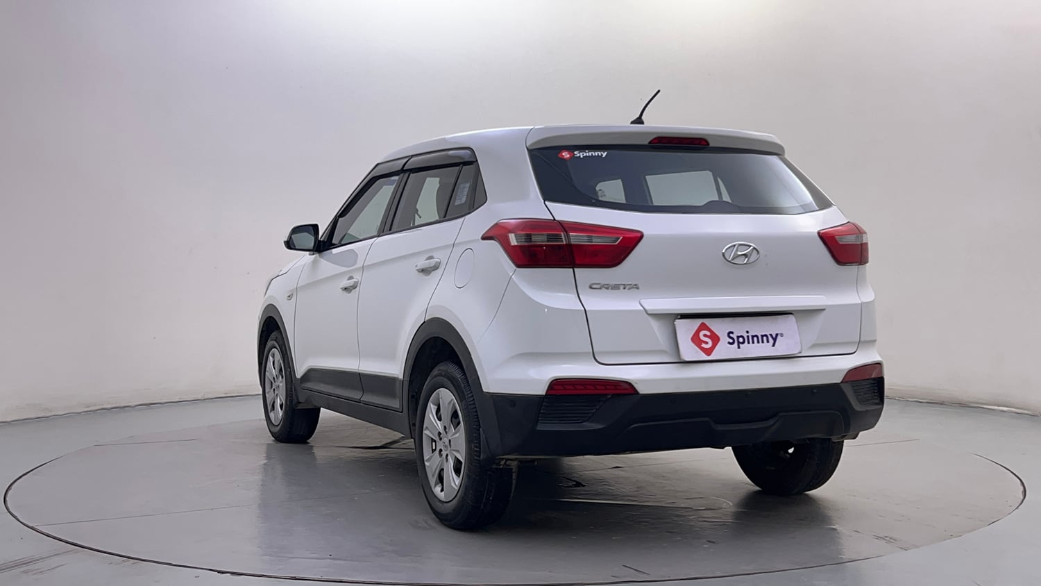 Used 2016 Hyundai Creta 1.6 Base Petrol Petrol Manual exterior LEFT REAR CORNER VIEW