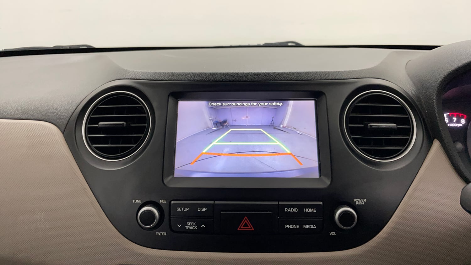 Used 2019 Hyundai Grand i10 Sportz AT 1.2 Kappa VTVT Petrol Automatic top_features Rear camera