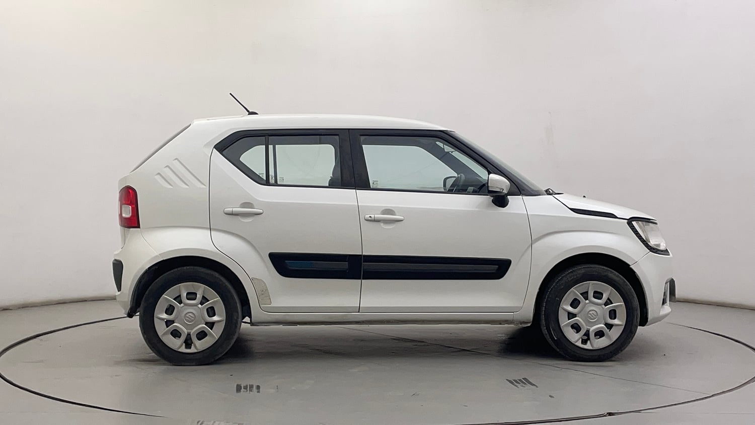Used 2018 Maruti Suzuki Ignis Delta 1.2 MT Petrol Manual exterior RIGHT SIDE VIEW