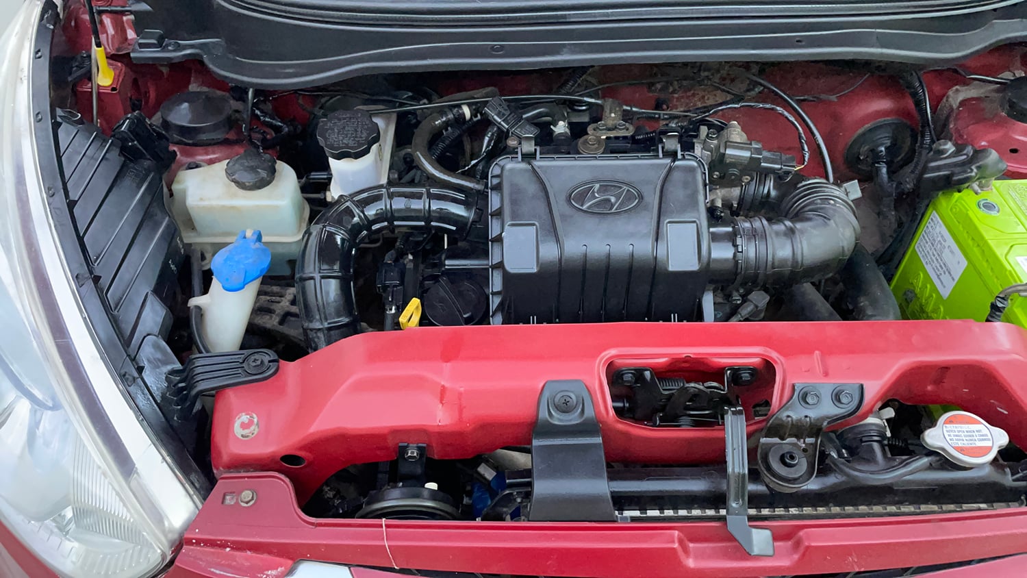 Used 2016 Hyundai Eon Magna + Petrol Manual engine ENGINE RIGHT SIDE VIEW