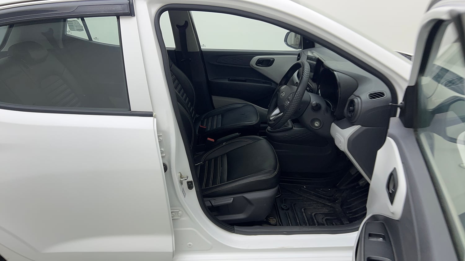 Used 2025 Hyundai Grand i10 Nios Era 1.2 Kappa Petrol Manual interior RIGHT SIDE FRONT DOOR CABIN VIEW