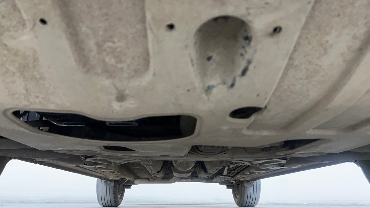 Used 2021 Hyundai Venue SX Plus 1.0 Turbo DCT Petrol Automatic extra FRONT LEFT UNDERBODY VIEW
